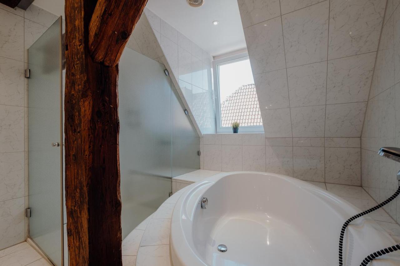 Luxurioese Und Stilvolle Ferienwohnung In Bester Lage Bremens Екстер'єр фото